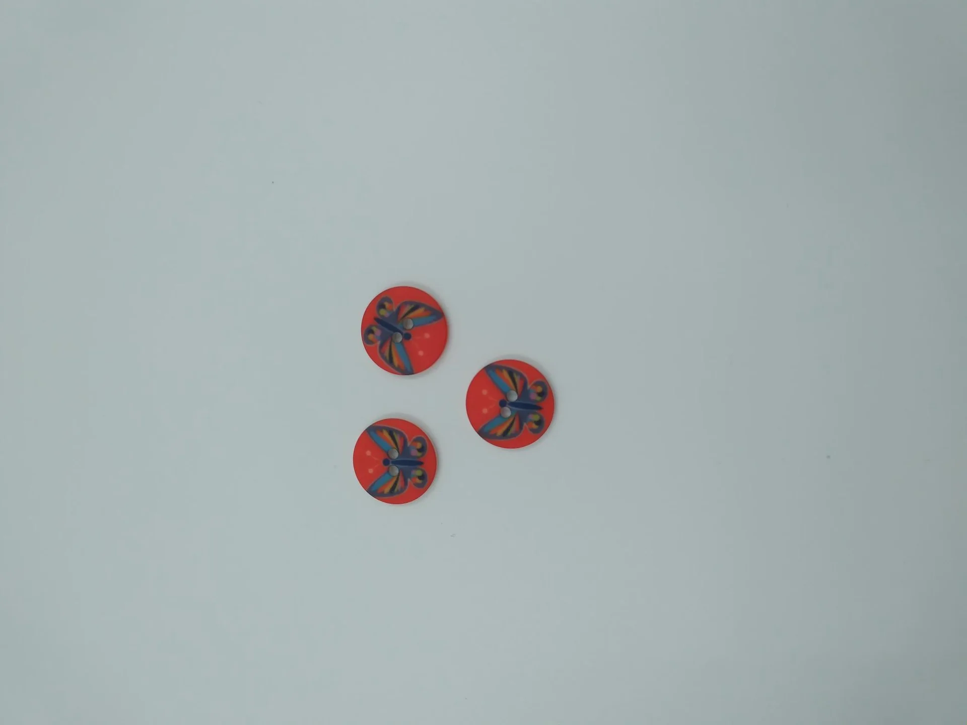 Button 1545a 24l 1323 Red Butterfly
