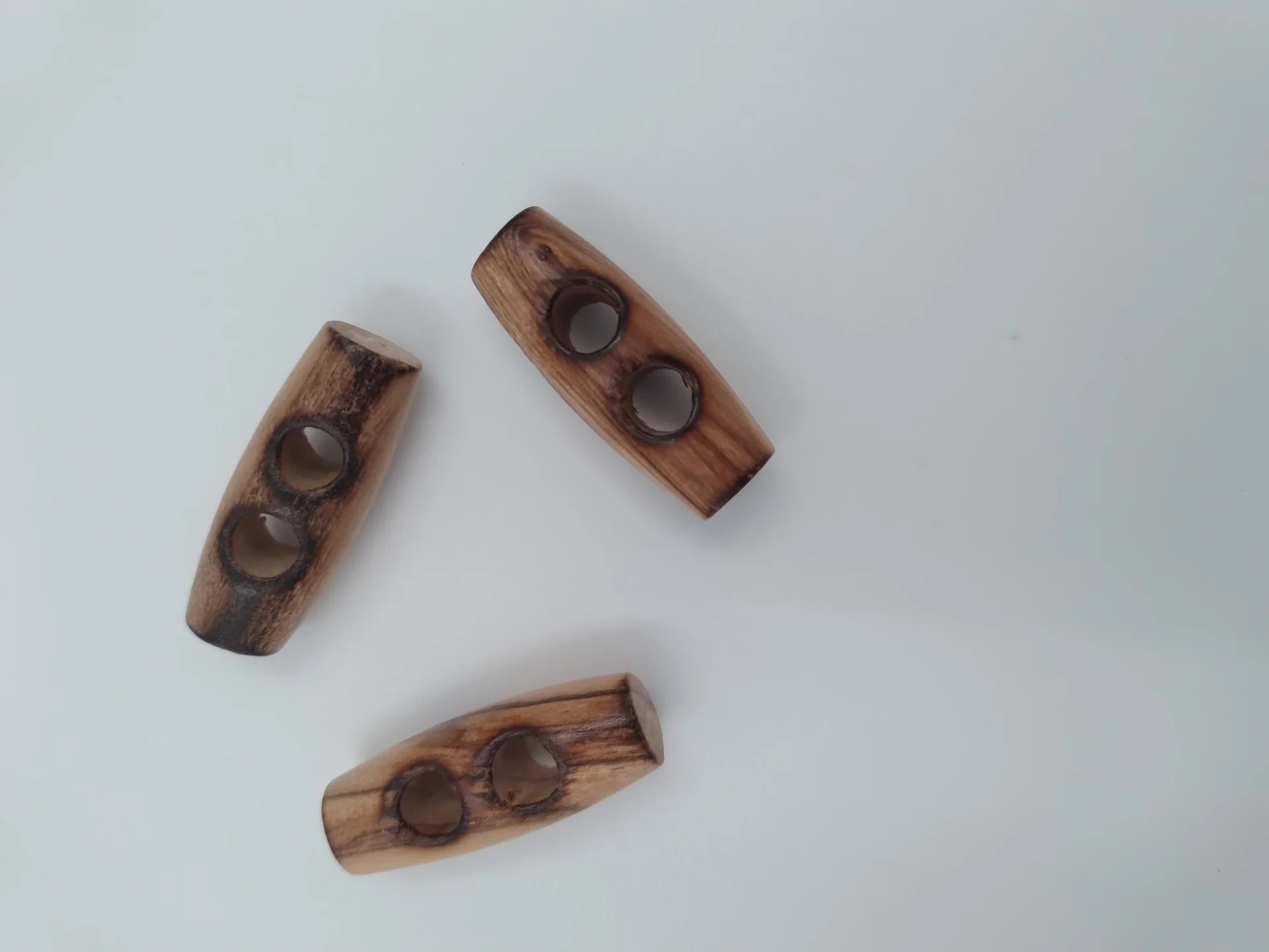 Button 163310 L 40l Wood Toggle