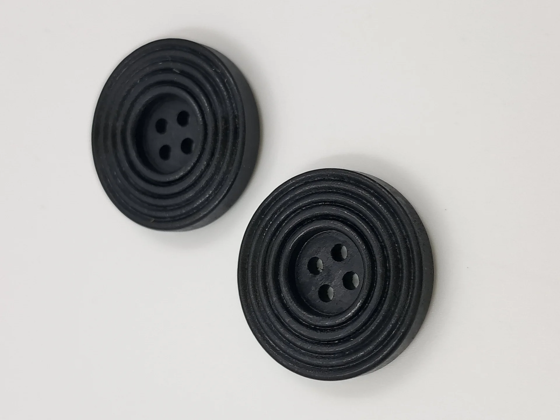 Button 25BL25 Black Circular 25mm