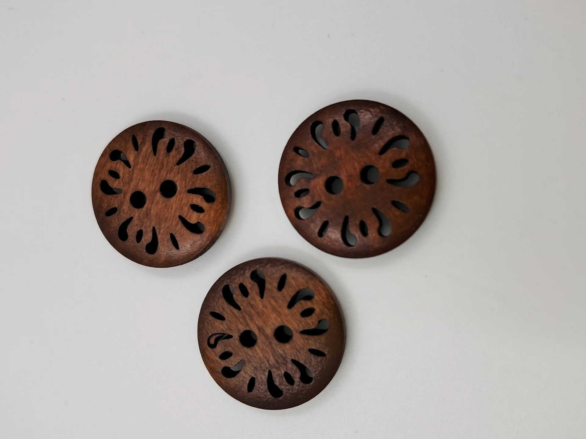 Button 26CH20 Chocolate Vintage 20mm