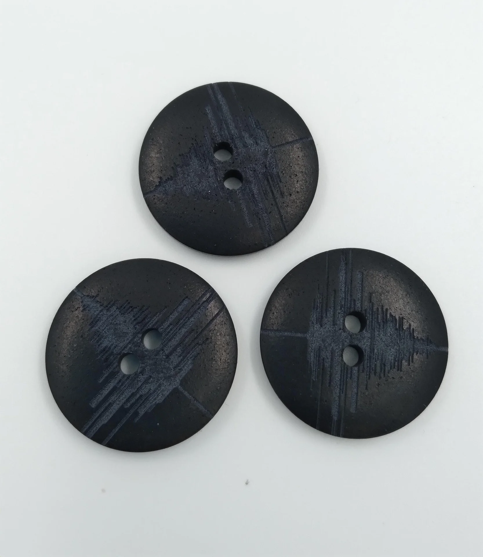 Button 5a17474 28 Blk Wood Tree