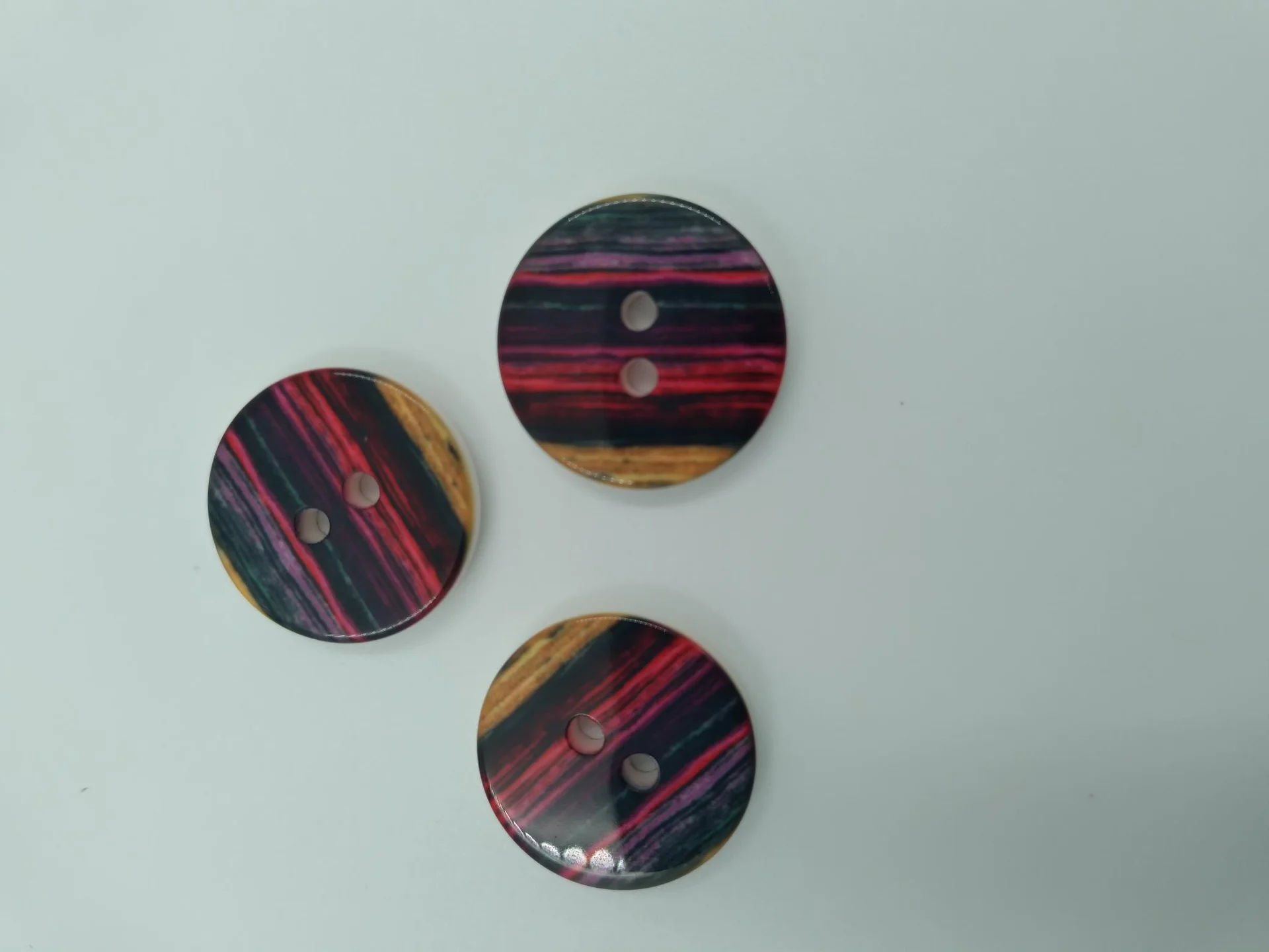 Button IA 41539 28 Multi Striped