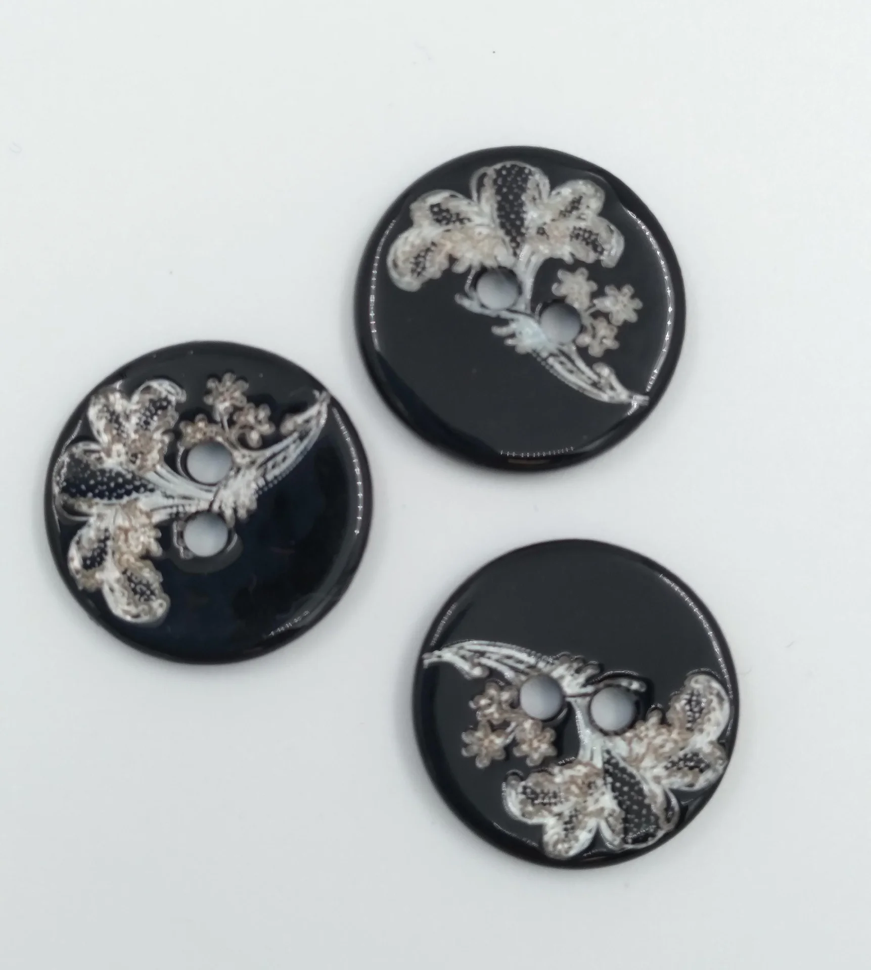 Button SA 15440 24 Blk Beige Flr