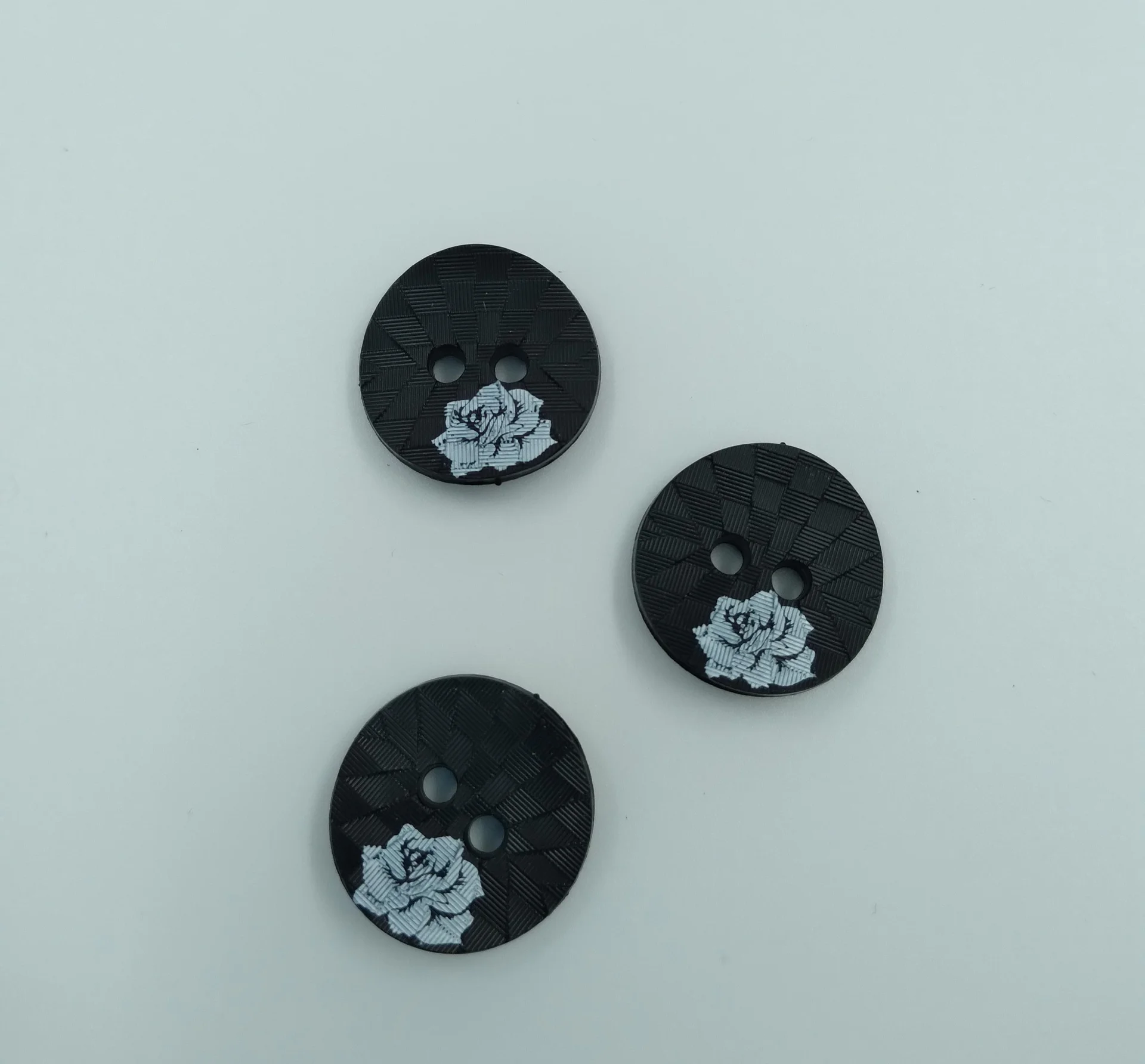 Button SA 4682x 24 Blk Grey Flr