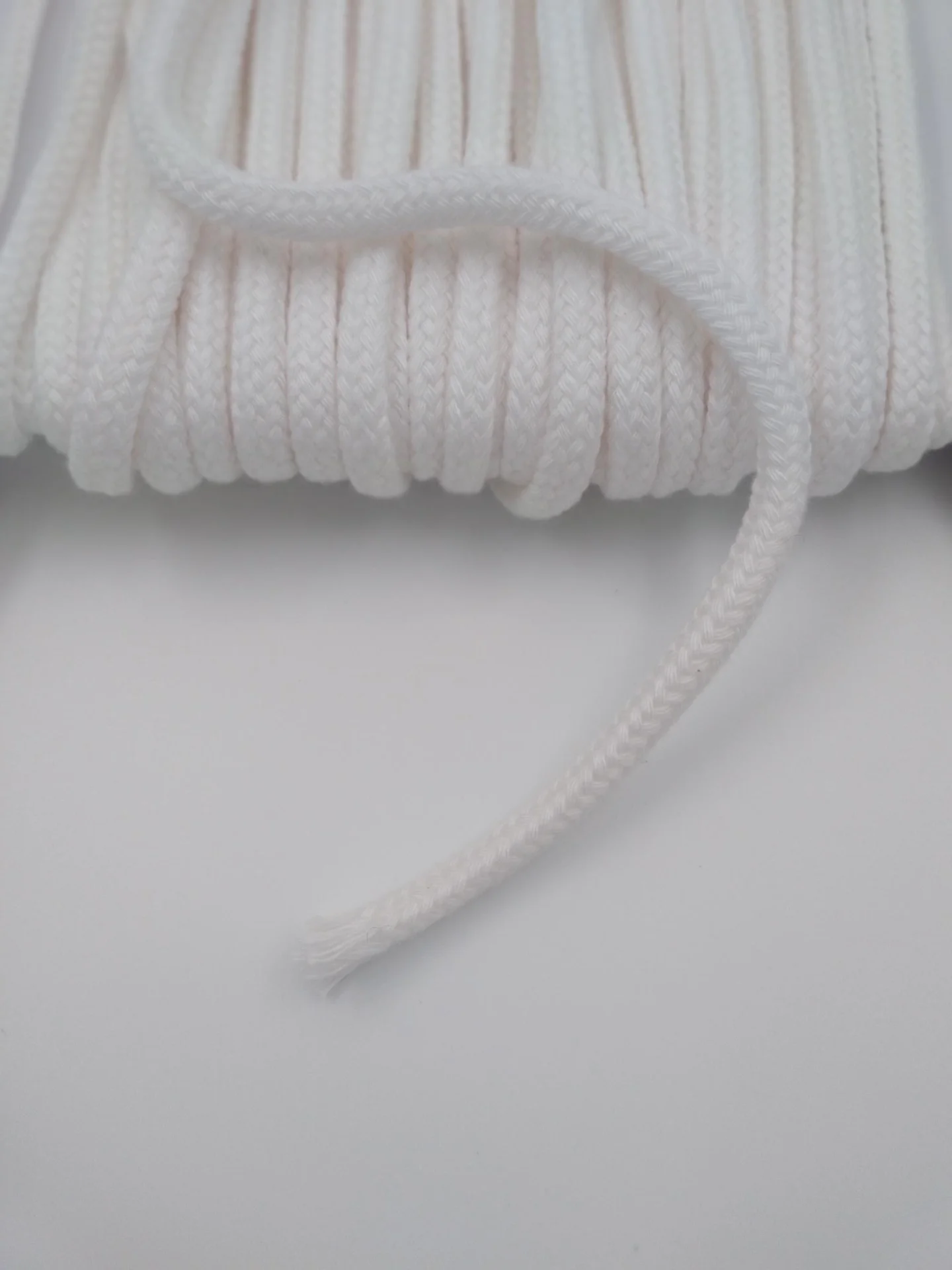 Cord 8mm White CH 3