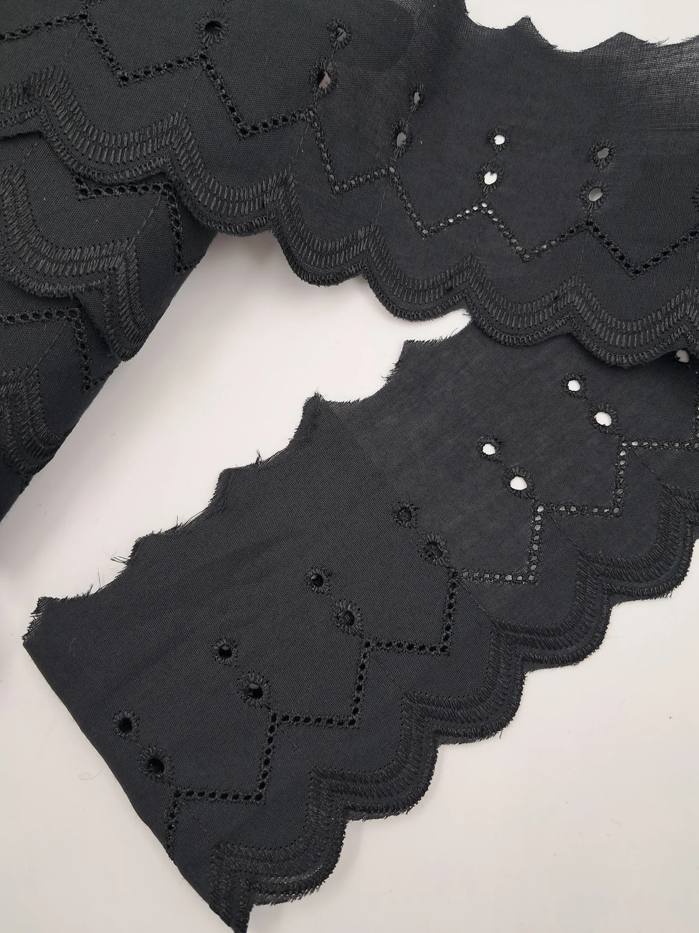 Lace Cambric 0010 75mm Black
