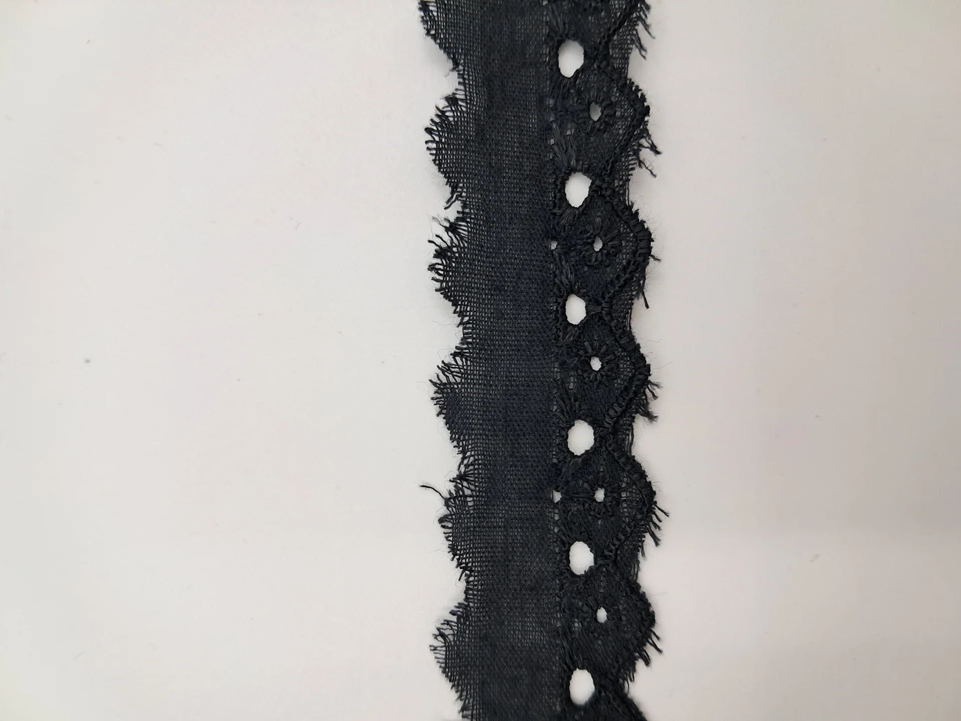 Lace Cambric Black BA4015