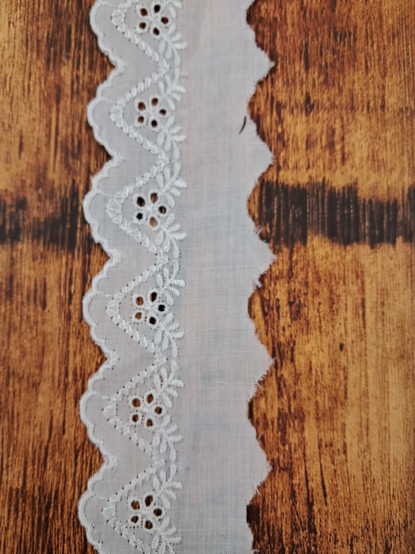 Lace Cambric CA 676 45mm White