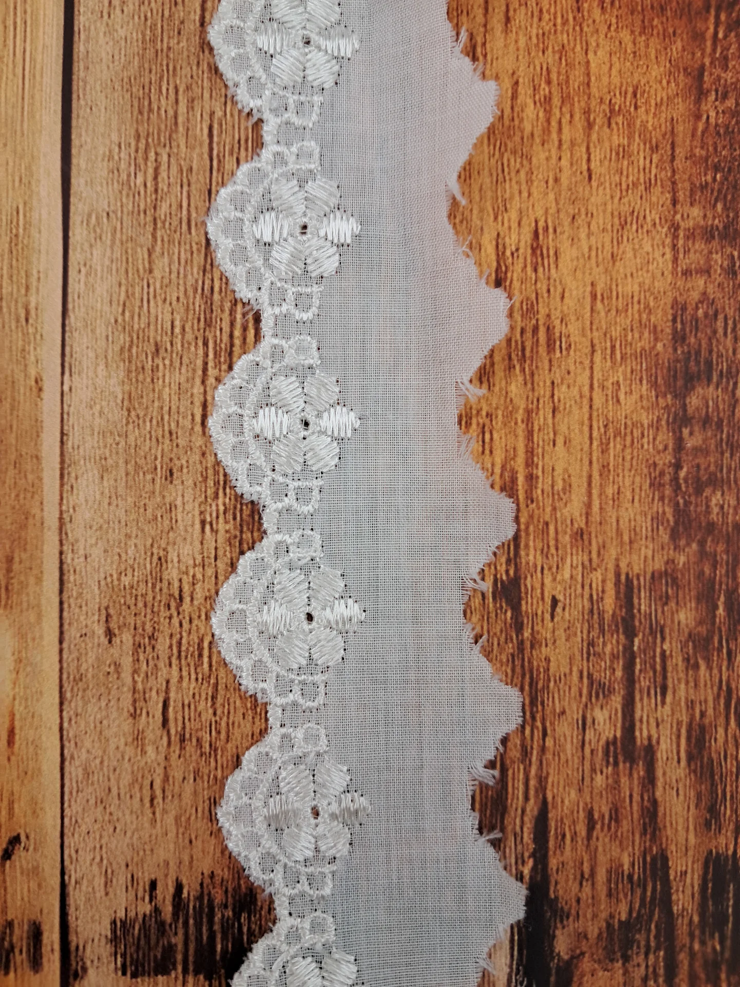 Lace Cambric Cream BA 10304c