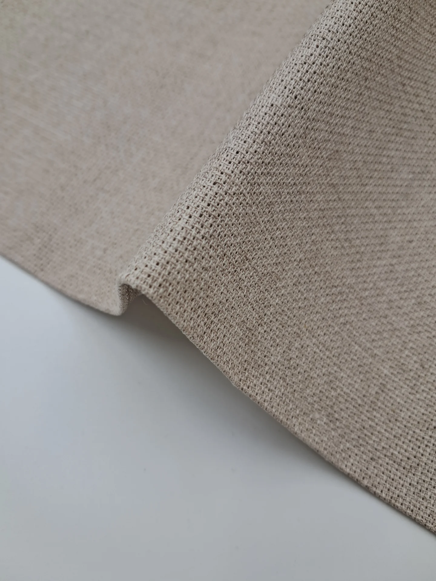 Linen 20 Count Colour. 052