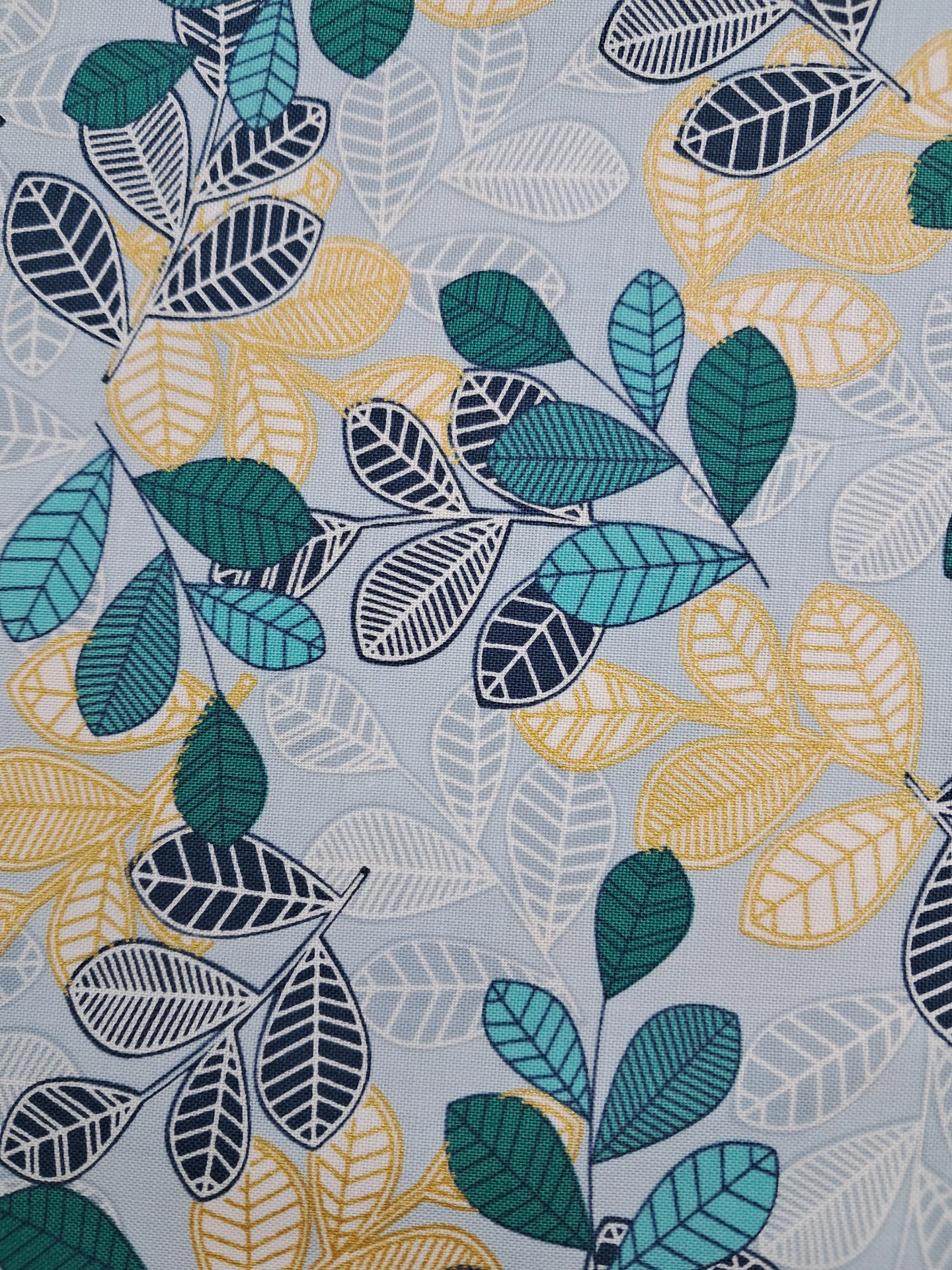 Metallic Living Wild Gold Leaves