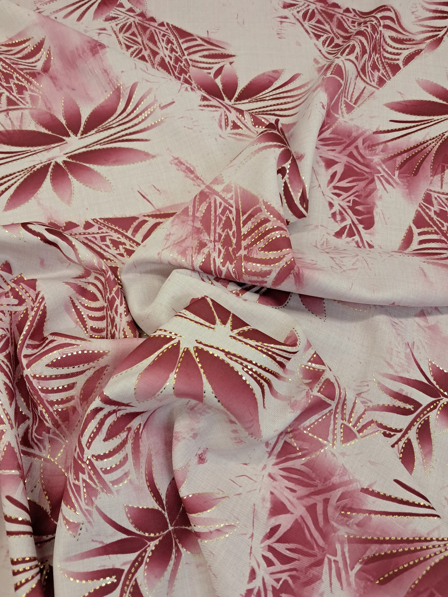 Pasifika Pinks Gold Foil C399