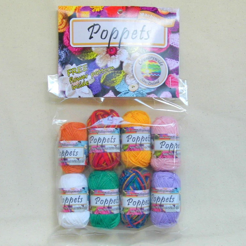 Poppets 8 Ball Hangsell Pack