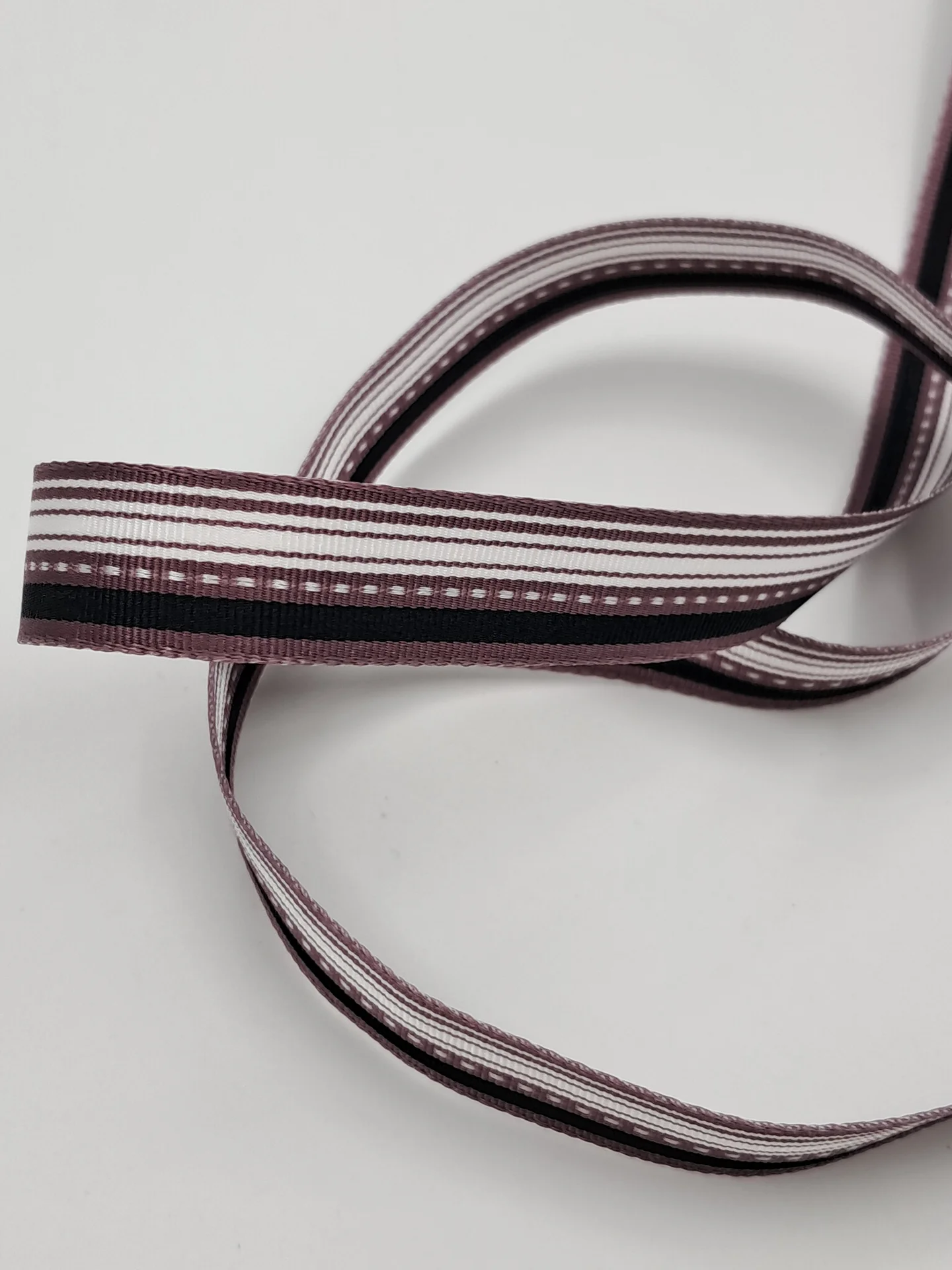 Ribbon Grape White Black Stripe