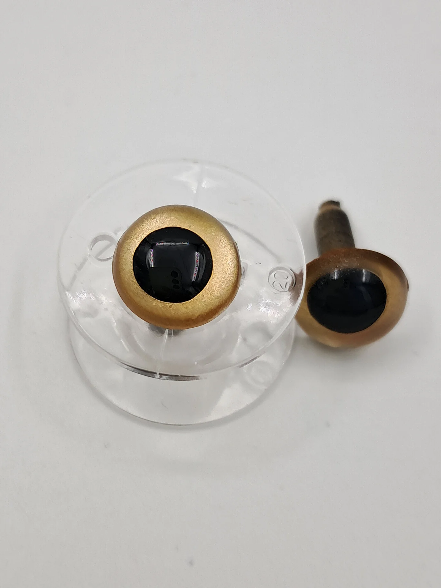 Safety Eyes 10.5mm Gold Per Pair