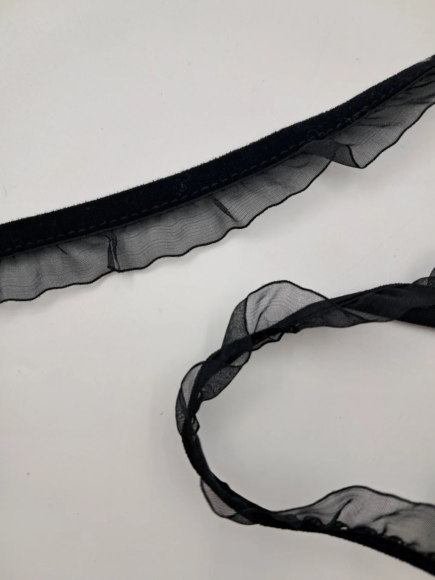 Stretch Velvet Single Frill Black